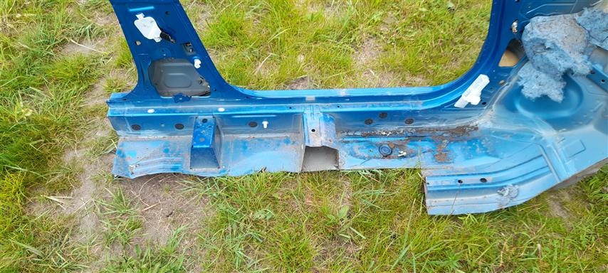 фото №5, Nissan micra k13 блок двигуна поріг лівий 5d