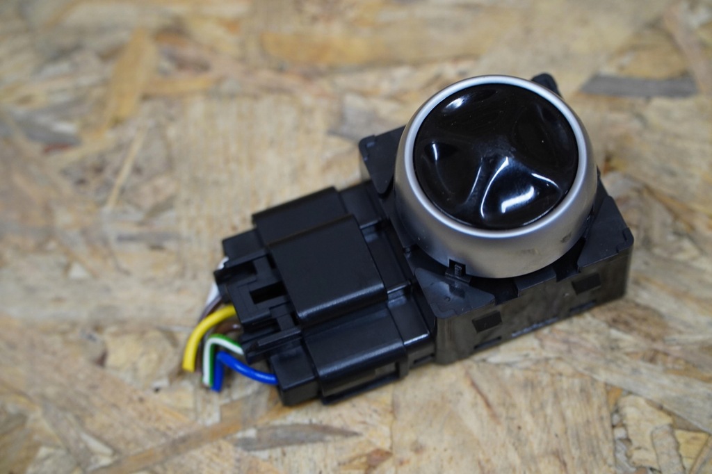 фото №8, Панель сиденье перед 00670183948 p6844281aa 670173855 maserati levante 16-