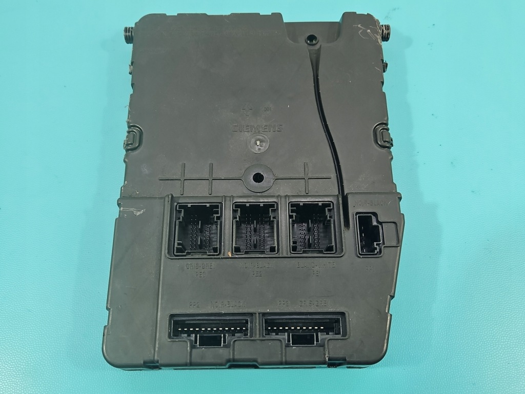 Коробка предохранителей renault megane 2 8200412549 Доставка