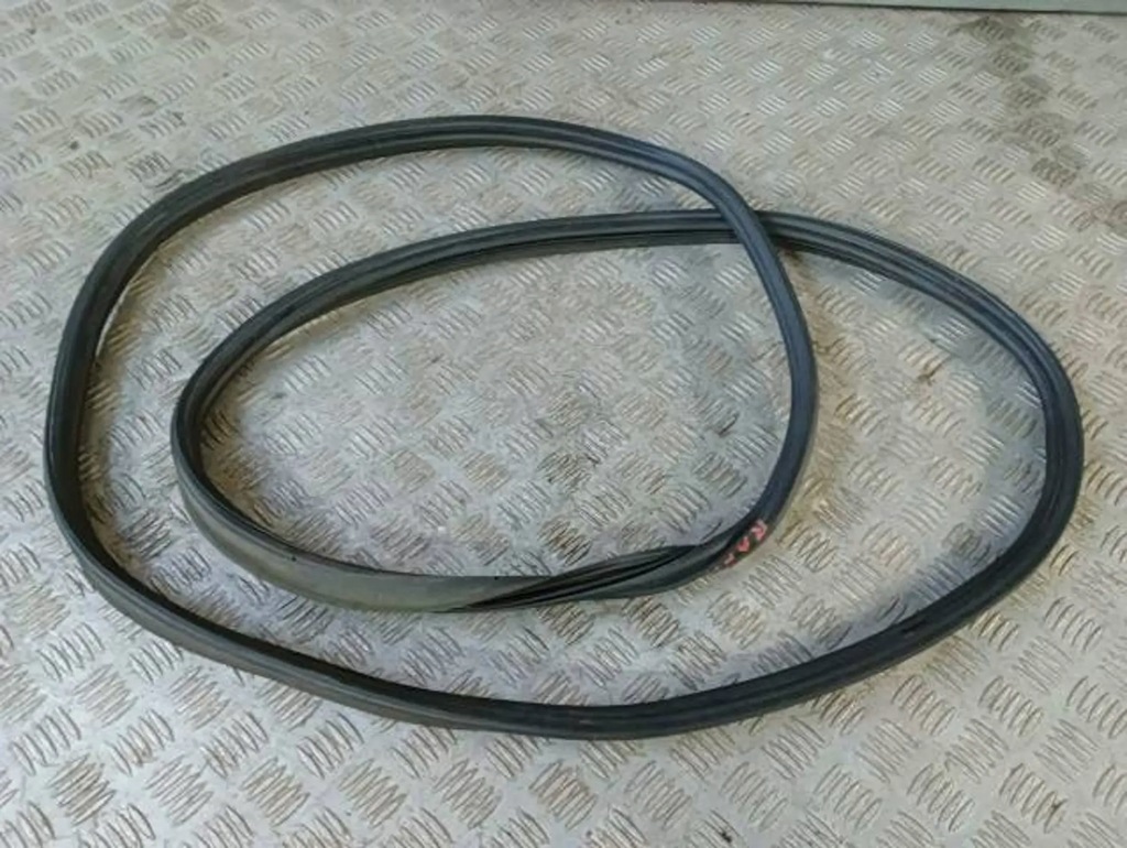 фото №1, Прокладка крышки задняя багажника skoda rapid spaceback