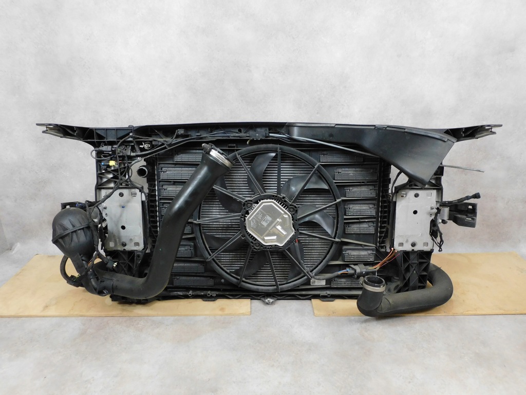 фото №11, Audi a4 b9 8w kompletny перед бампер лампы капот pas ly8s