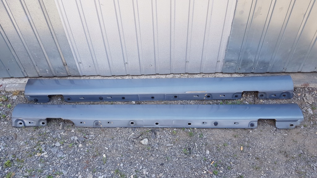 фото №2, Mercedes w203 молдинг порог левая правая 747