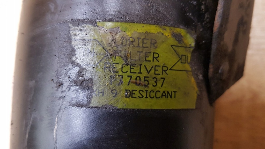 фото №3, Конденсатор осушувач volvo v70 2.5 tdi