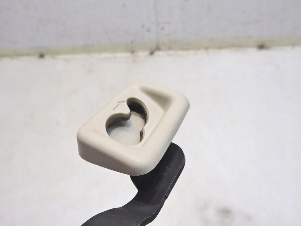 фото №6, Кронштейн шторка багажника volvo v70 iii 31263041