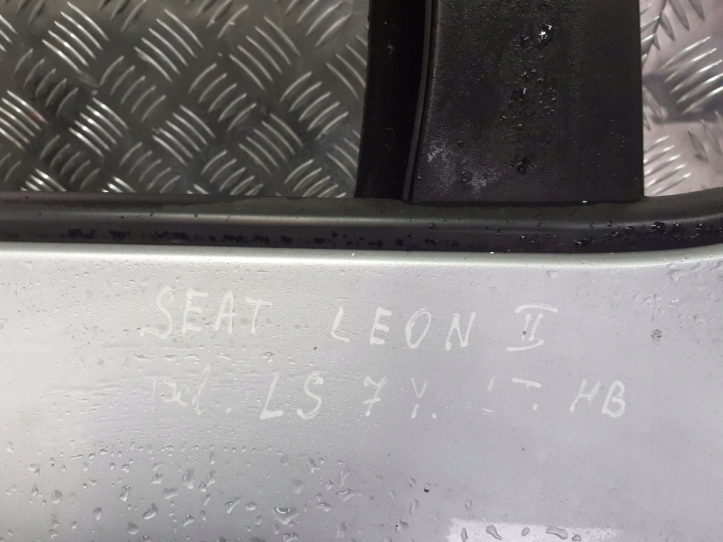 Дверь левое  задняя seat leon 2 ls7y Доставка