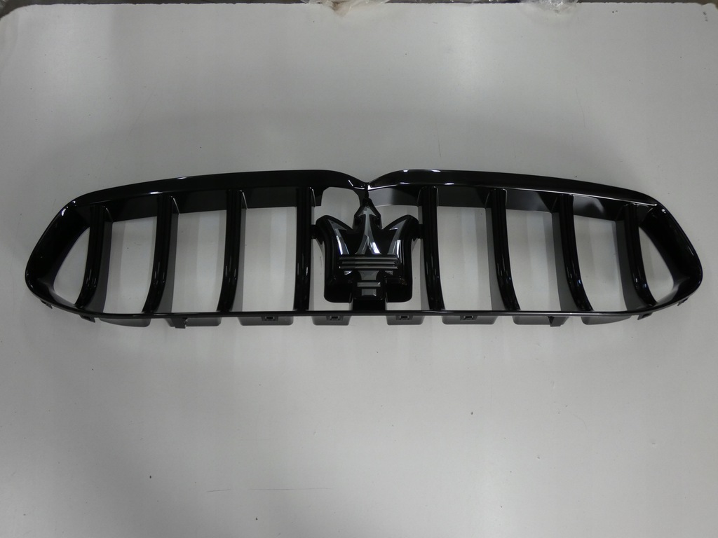 фото №1, Решітка радіатора, решітка радіатора maserati grecale