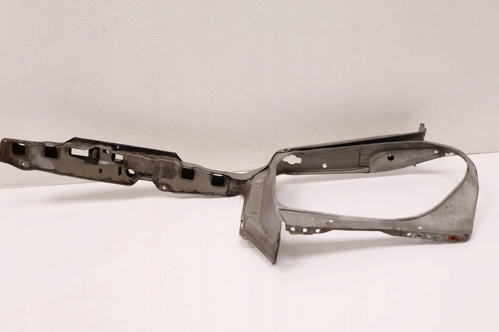 фото №7, Mercedes benz w124 панель фари правий