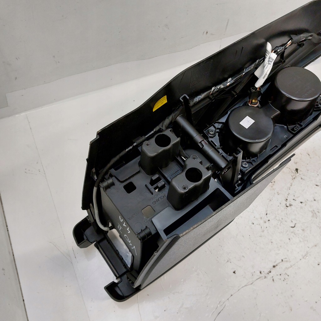 фото №13, Volvo v40 ii тунель середній 3058473y5tc