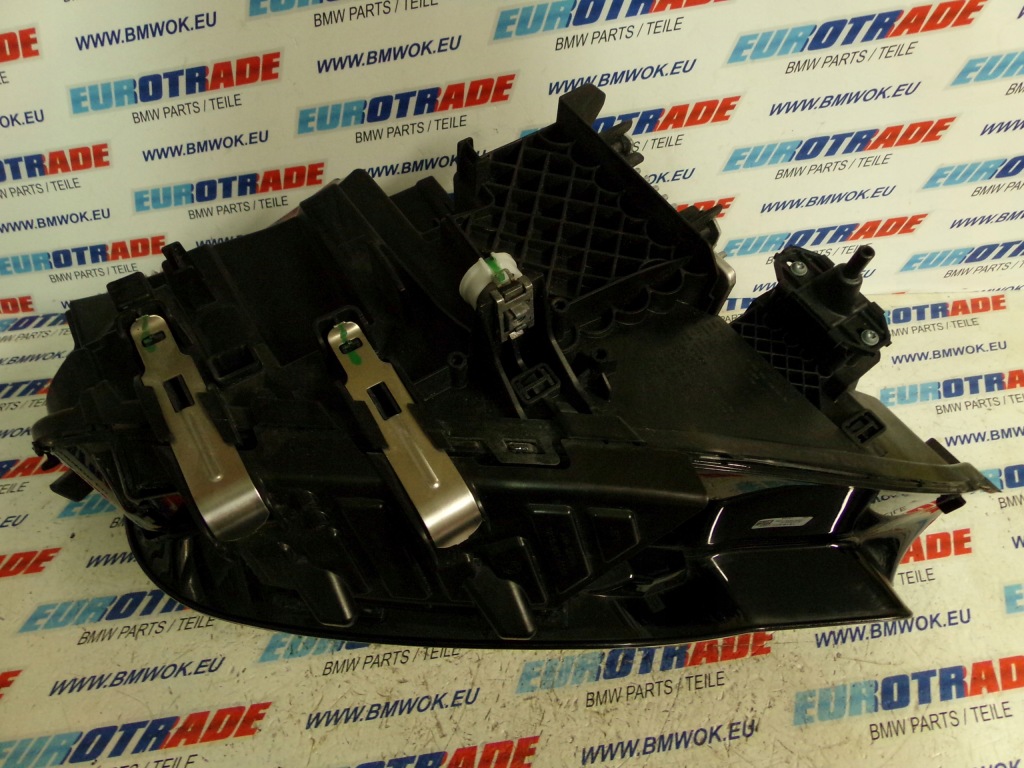 Bmw g42 лампа full led ліва 8083635 Зі Шроту