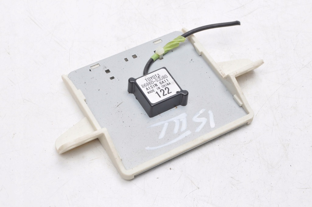 фото №1, Lexus is iii антенна gps 86860-53080