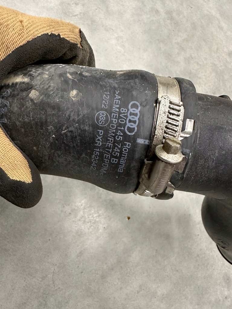 фото №5, Труба интеркулер rs3 rsq3 8v0145727 8v0145745b оригинал