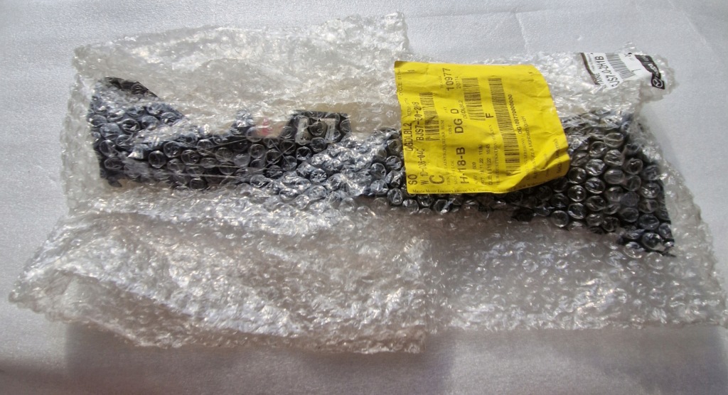 фото №1, Направляющая кронштейн бампера правый задняя mazd bjs7502h1b