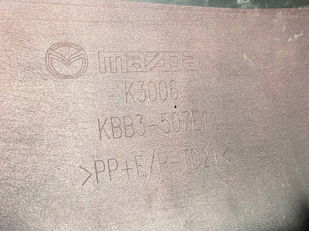 фото №6, Mazda cx90 cx 90 kbb3-507e1 накладка верхний решетка бампера перед оригинальный номер