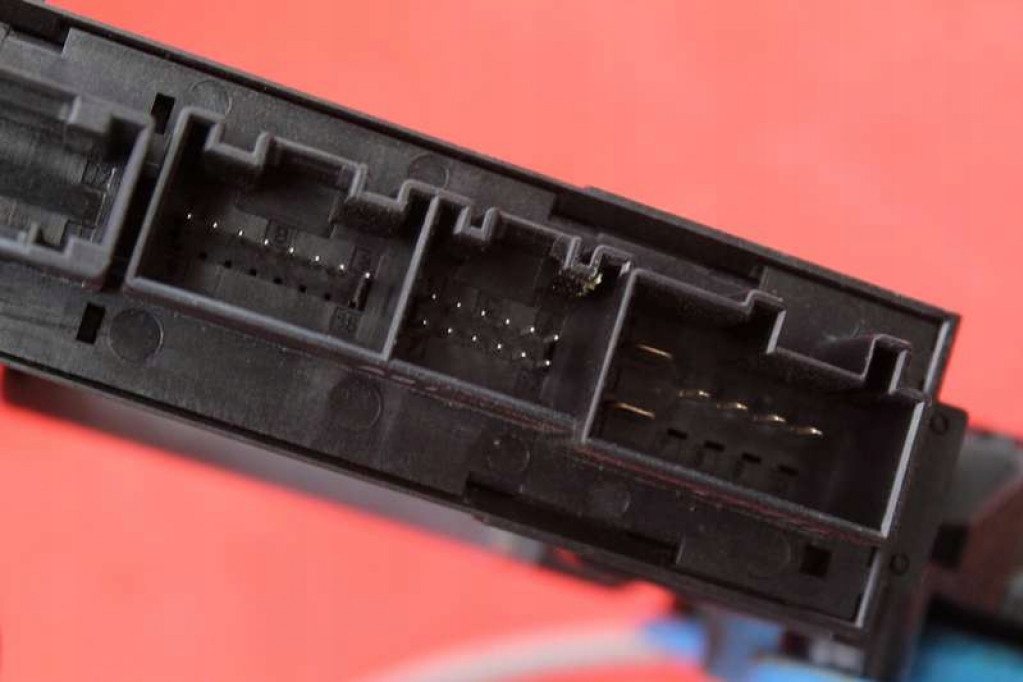 фото №8, Подъемник стекло левый задняя 8e0839461c seat exeo kombi 09-12