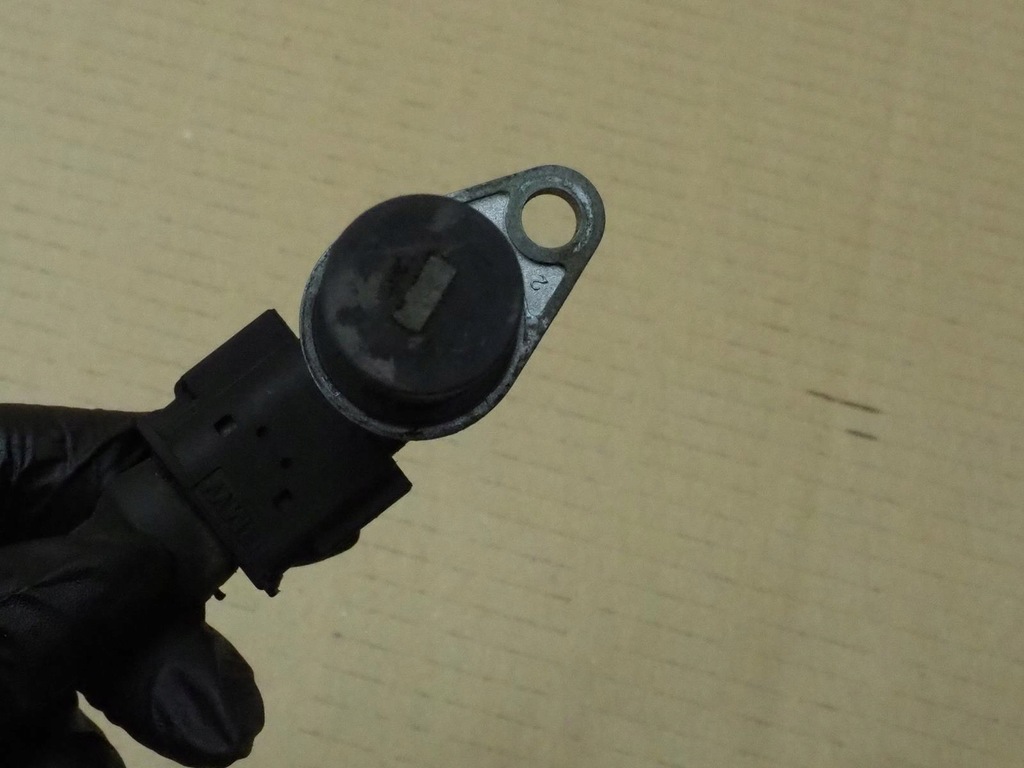 фото №13, Датчик положение вала коленчатого bmw e38 e39 e46 e53 2247926 m57