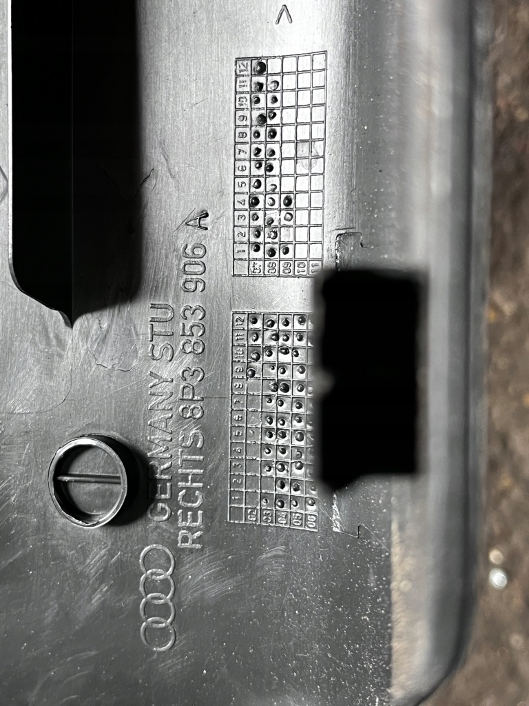 68 audi a3 8p накладка молдинг порог внутренняя правая 8p0867272b 8p3853906a Недорого