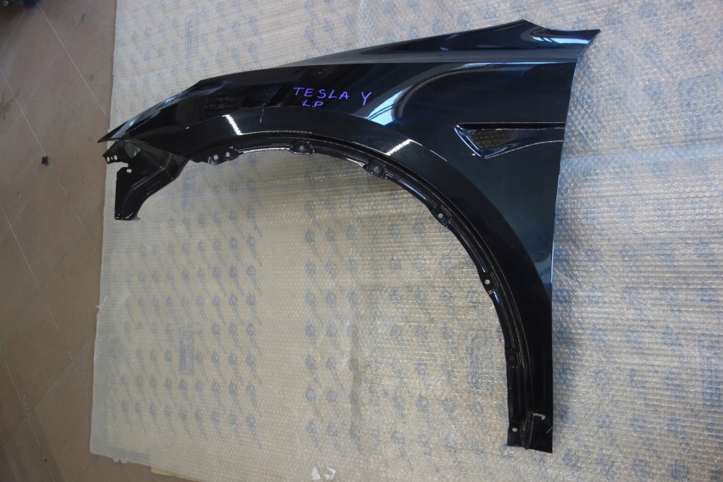 Tesla model y крило ліве перед Доставка