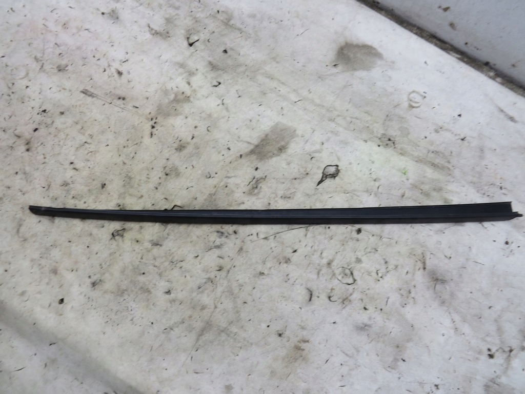 фото №1, Молдинг скло лобове права civic ix