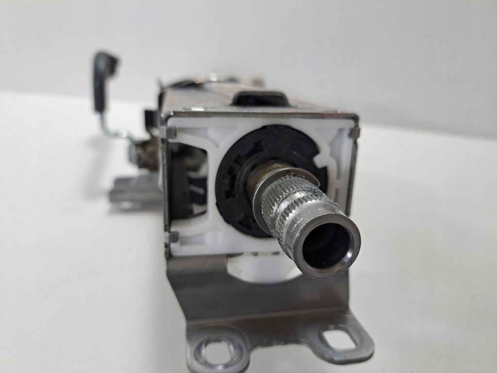 фото №14, Bmw 2 active tourer u06 2021 колонка руля