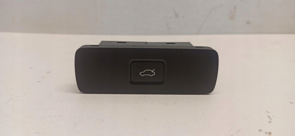 фото №1, Volvo xc40 кнопка крышки багажника 32350330