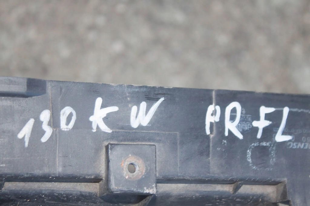 фото №9, Toyota avensis t250 2003 корпус вентиляторів