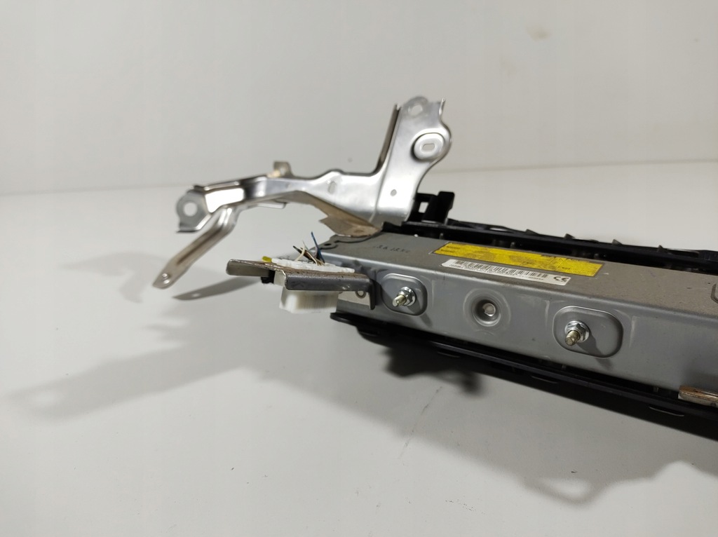 фото №16, Lexus is300h 13r подушка колінна подушка безпеки uk