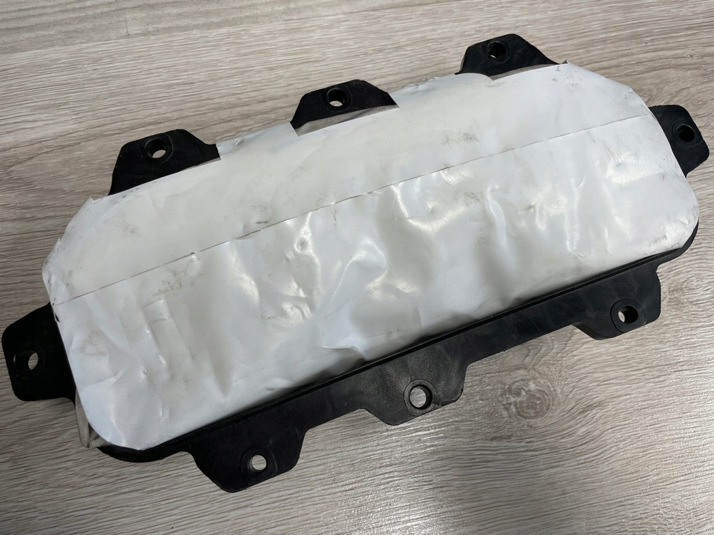 фото №1, Aston martin dbx db11 ventage подушка безпеки пасажира