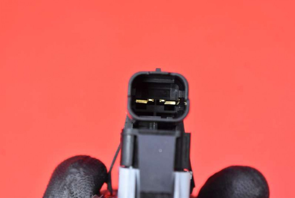 фото №7, Ручка кнопка кришки задня задній 9676028380 peugeot 208 1 i 5d hb 15-19