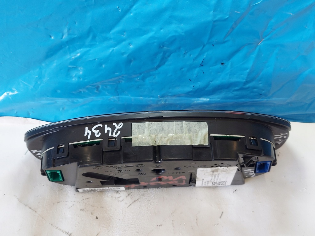 фото №12, Счетчик приборная панель passat b5 fl 1.6 b 3b0920825