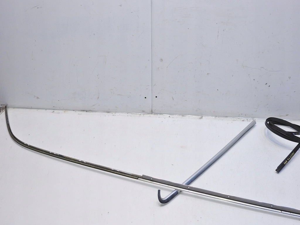 фото №14, Молдинг кузовная правая audi a6 c6 avant