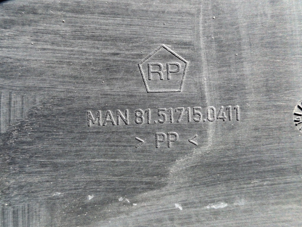 Man tgx tgs накладка захист гніздо przyłączy напівпричепа 81517150411 Київ