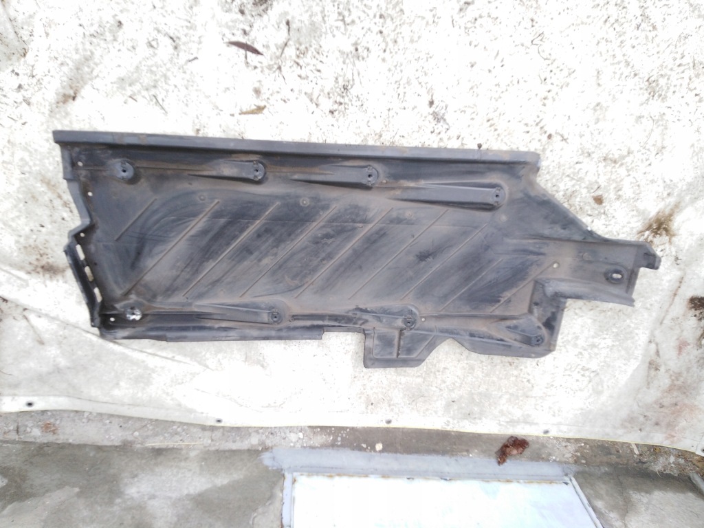 фото №1, Audi a1 8x защита подвеска левая 10r ory 6r0825201