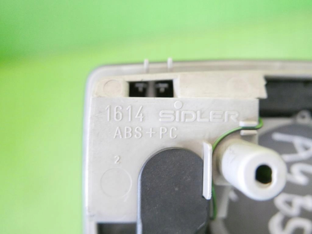 фото №8, Лампа освітлення кабіни перед audi a4 b5 fl 99-