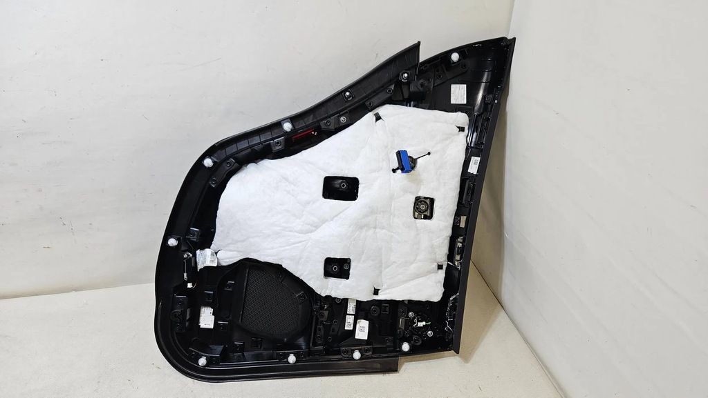 фото №6, Обивка обшивка правый кнопки maserati grecale новый оригинал