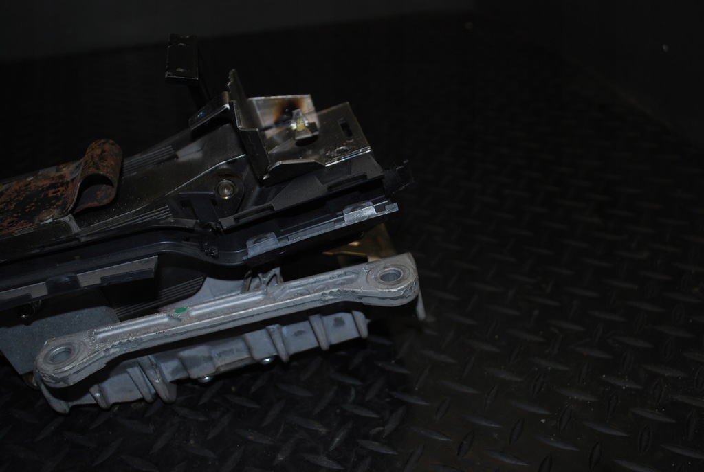 фото №5, Колонка кермова audi a6 c6 4f0419501j