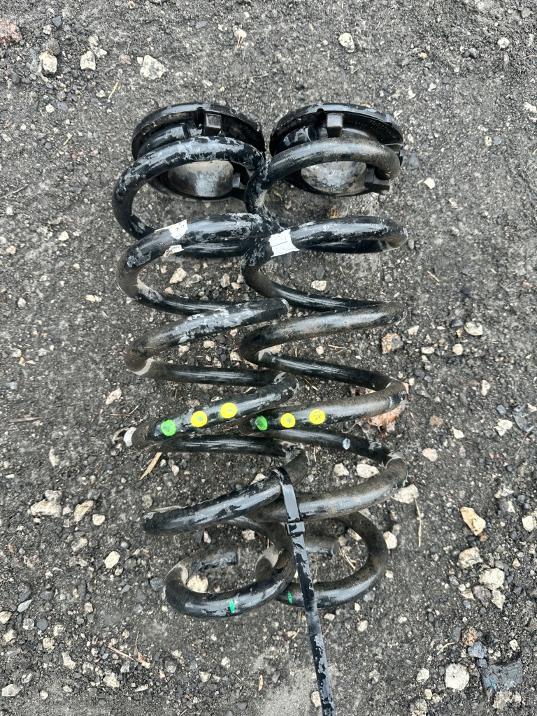 фото №1, Hyundai ioniq 5 ev6 пружини задня задній комплект