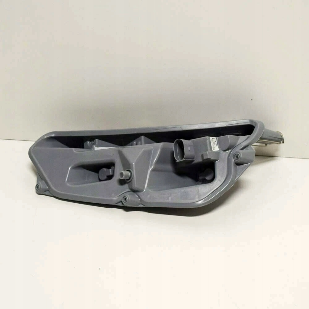 фото №4, Audi tt 8j mk2 rear left задний фонарь bulb держатель 8j0945257a