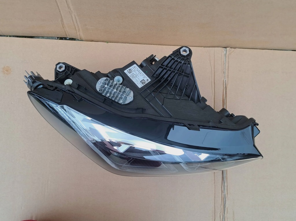 фото №4, Bmw 2 active tourer лампа передняя led правая