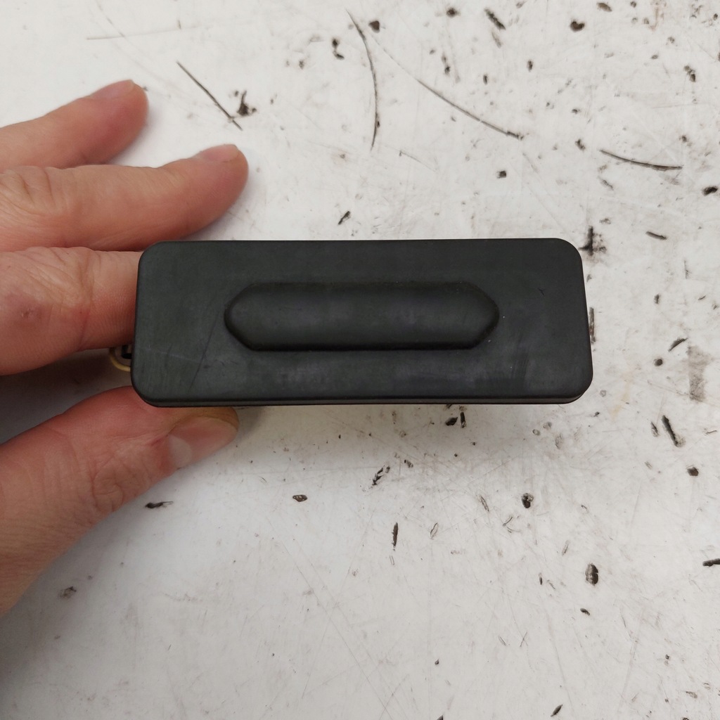 фото №8, Renault arkana ручка мікровимикач контактор кришки багажника 906069264r