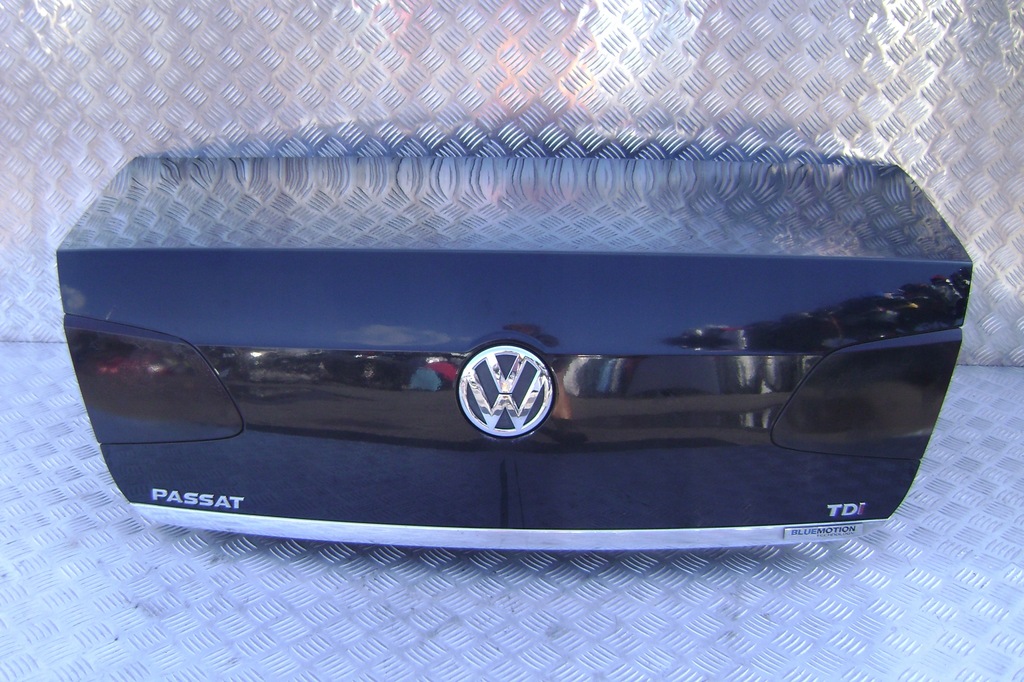 фото №1, Vw passat b7 sedan - крышка багажника задняя