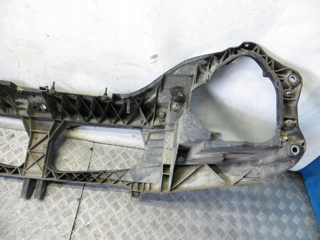 фото №6, Renault mascott pas передний усилитель 03-10