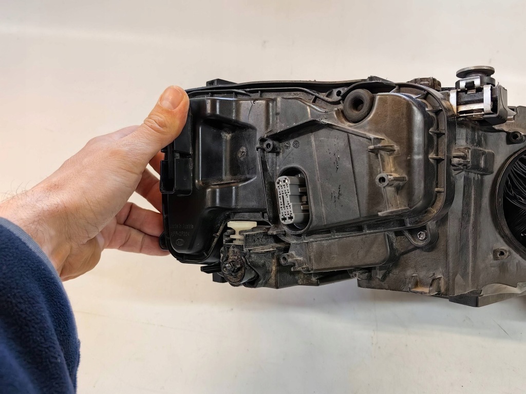 Audi q7 4m matrix - фара full led ліва cała polecam Доставка