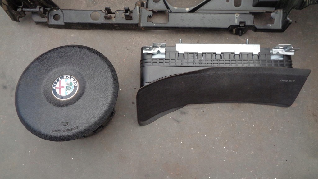 фото №8, Приборная панель консоль подушки безопасности ремни alfa romeo 159 lift