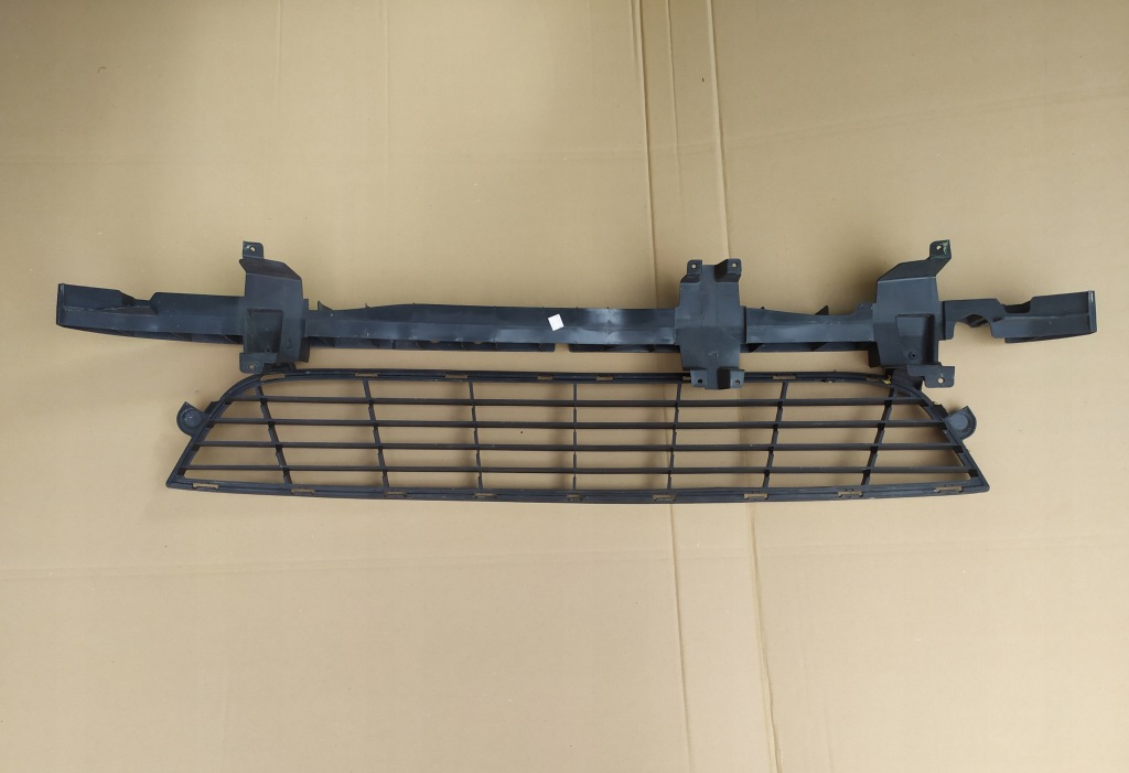 фото №1, Dokker lodgy решётка бампера перед абсорбер