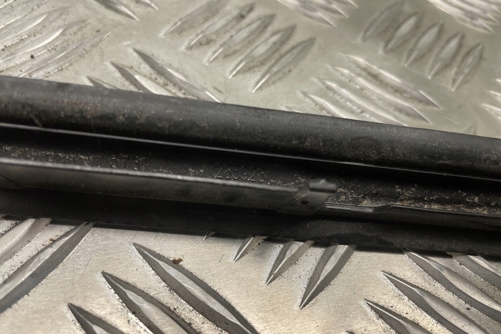 фото №7, Защита передней стекло bmw 4 coupe f32, f82 7285928 2.0l дизель 140kw