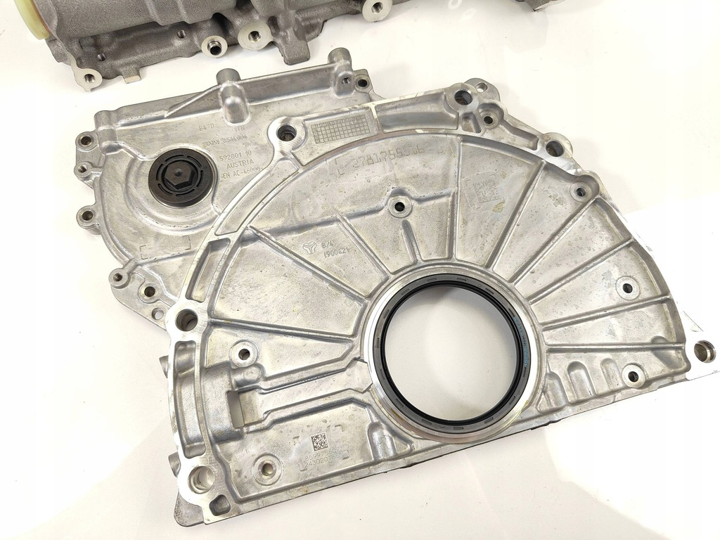 фото №9, Bmw g60 g61 x3 g45 2.0d 520d 520dx 523d b47d20b b47p dół двигателя блок