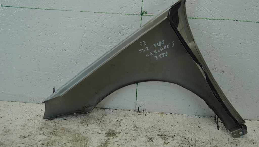 фото №7, Крыло правый перед mercedes b w245