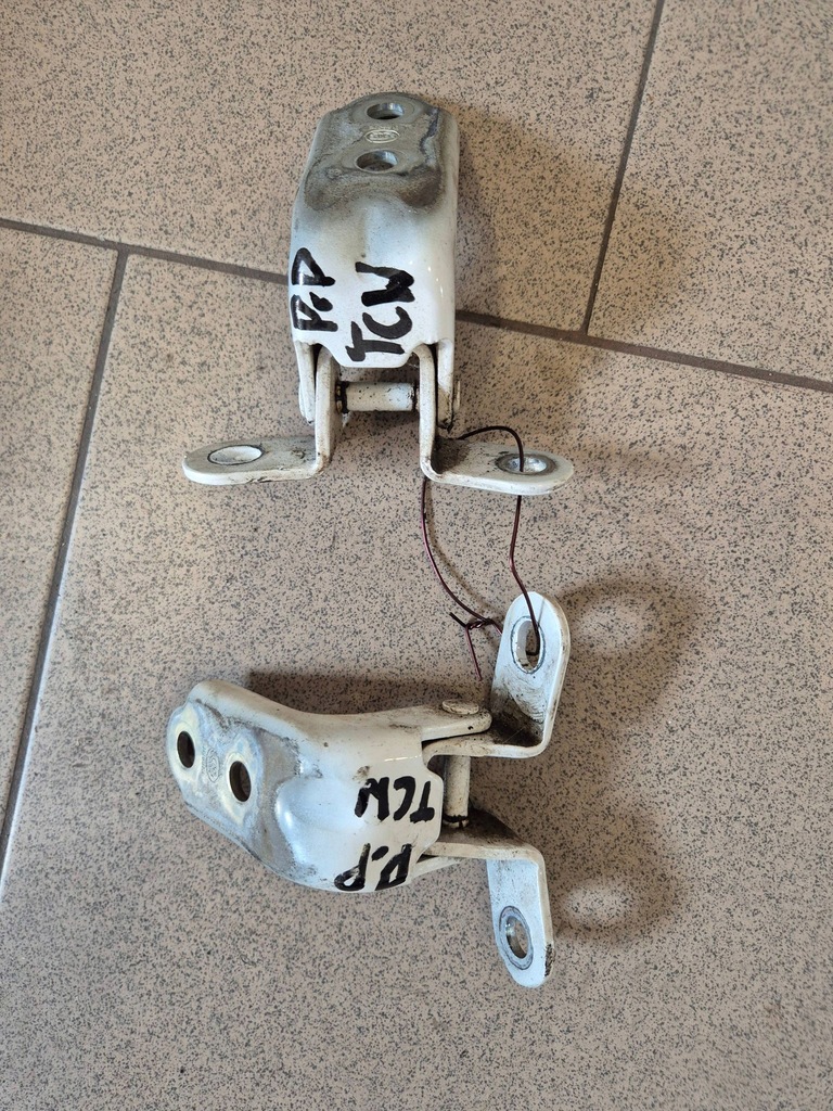 фото №1, Hyundai ix35 10-15 петли дверь правый перед tcw