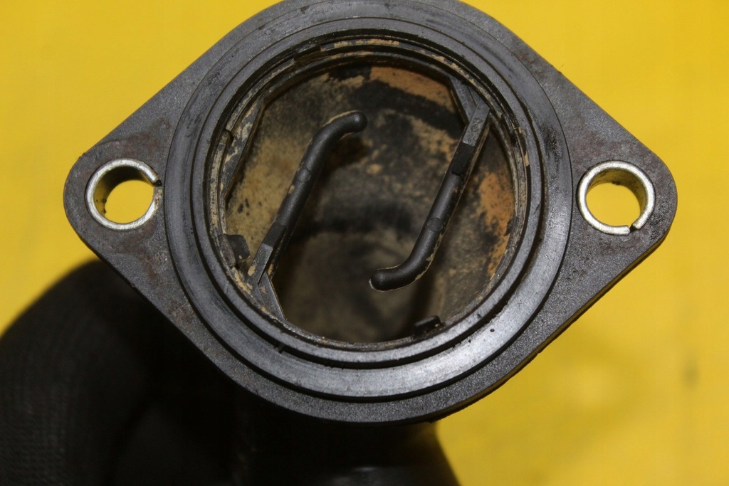 фото №6, Корпус термостата 03g121121d passat b6 2.0tdi