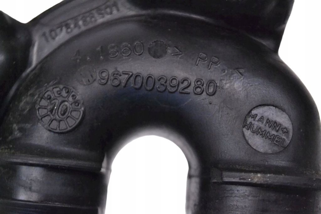 фото №5, Peugeot rcz 2010 часть трубы впуска воздуха